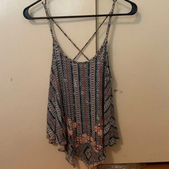 Multi Colored Triangular Tank - Picture 1 of 4